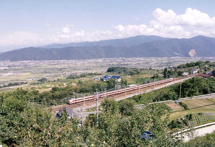 篠ノ井線姨捨－冠着　381系特急「しなの」