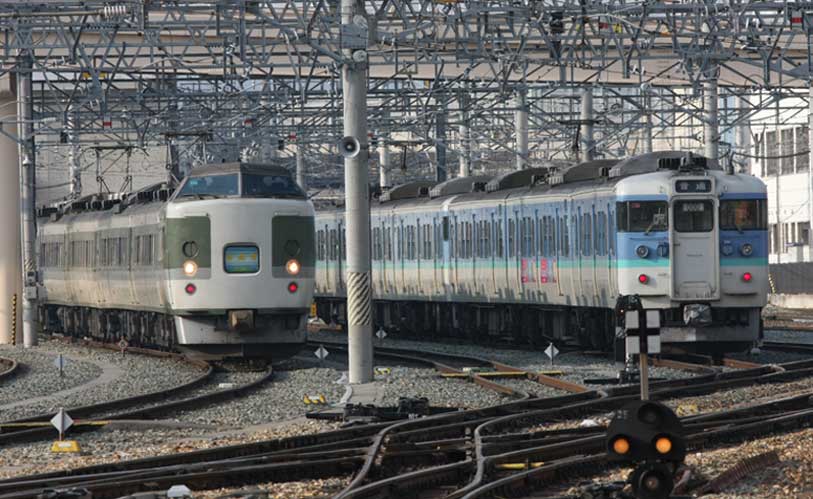 長野駅待機ヤード　189系普通「妙高号」＋115系