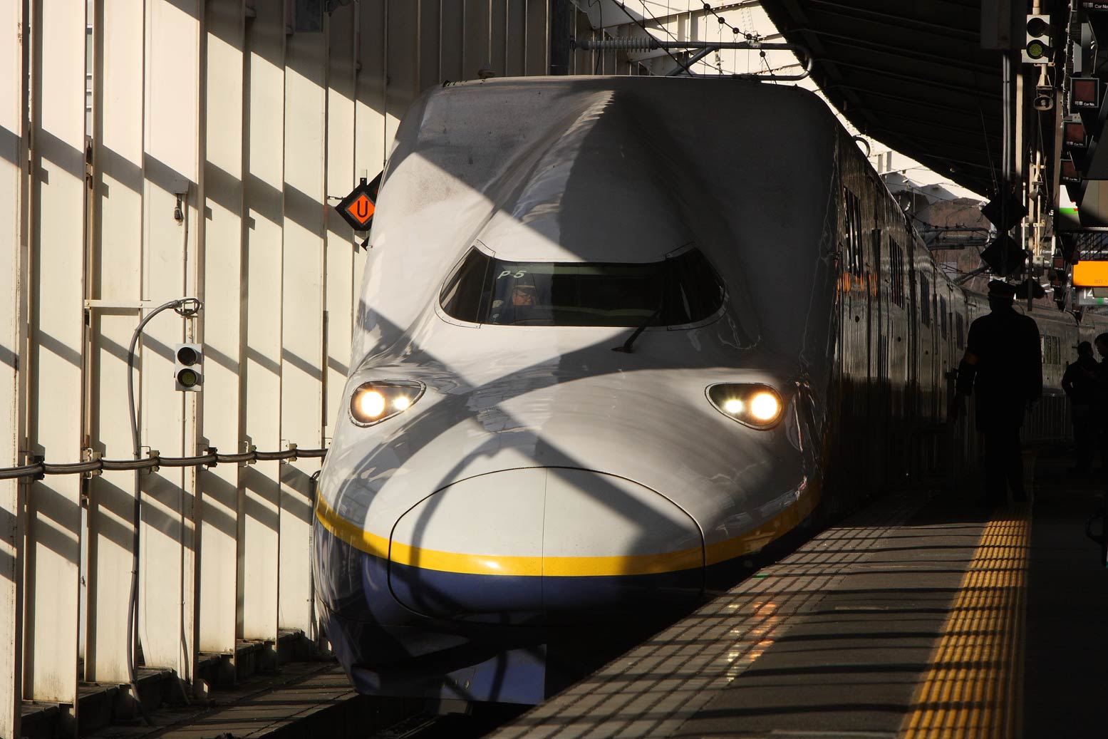 福島駅　新幹線E4系「Maxやまびこ」