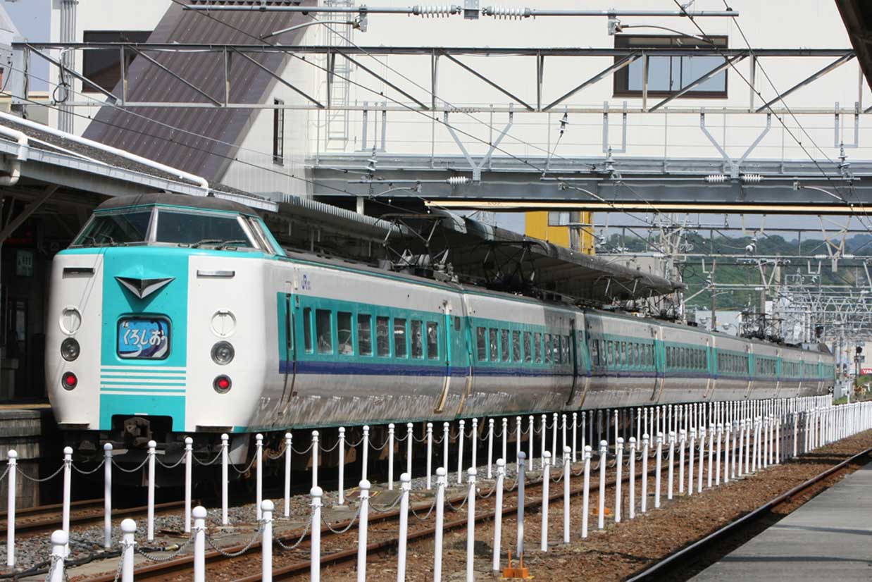 紀勢本線紀伊田辺駅　381系特急「くろしお」