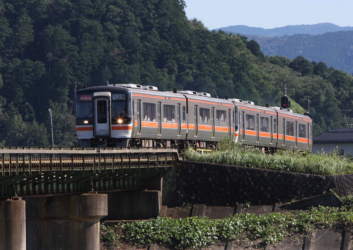 紀勢本線多気－徳和　キハ75系「快速みえ」
