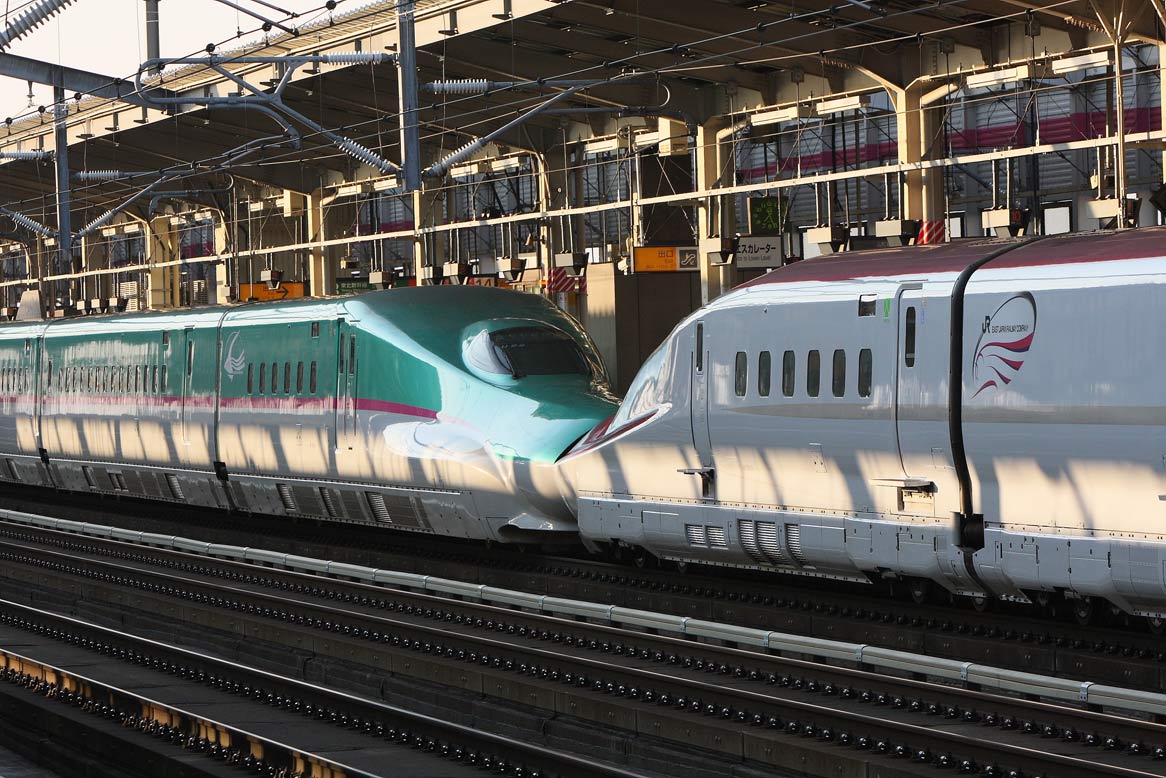 東北新幹線福島駅　E6系＋E5系回送列車