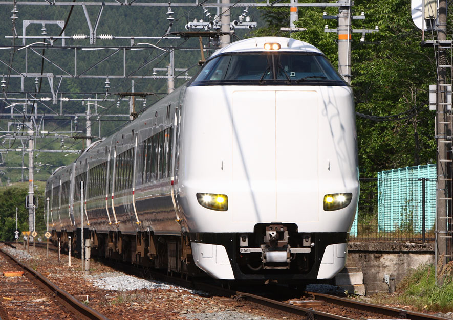 山陰本線安栖里駅通過　287系特急「きのさき・まいづる」